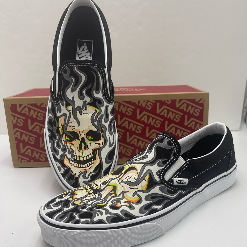 VANS Men’s Slip On Flame Skull Mens Black White Tattoo Art Sneakers - Picture 11 of 16